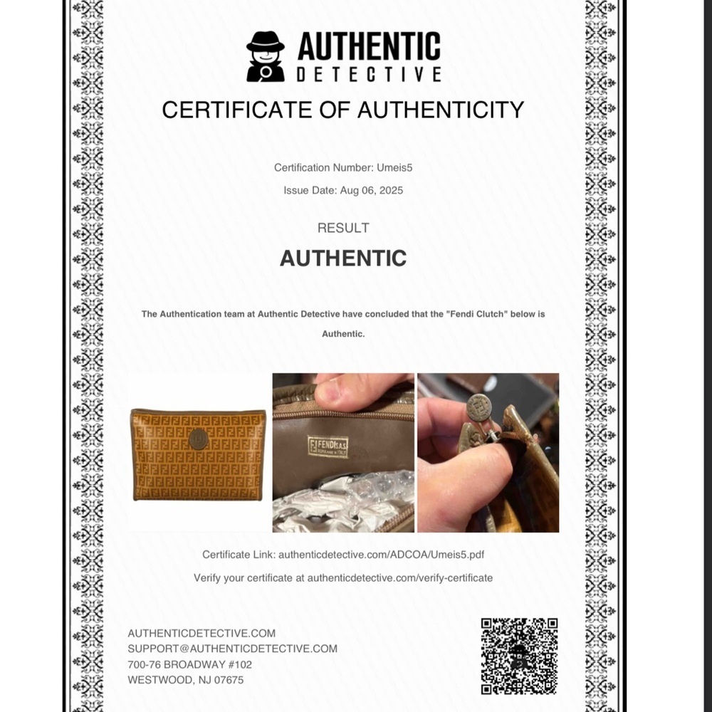 ✨ Authentic Fendi Zucca FF Monogram Clutch Pouch ✨ - Picture 2 of 13